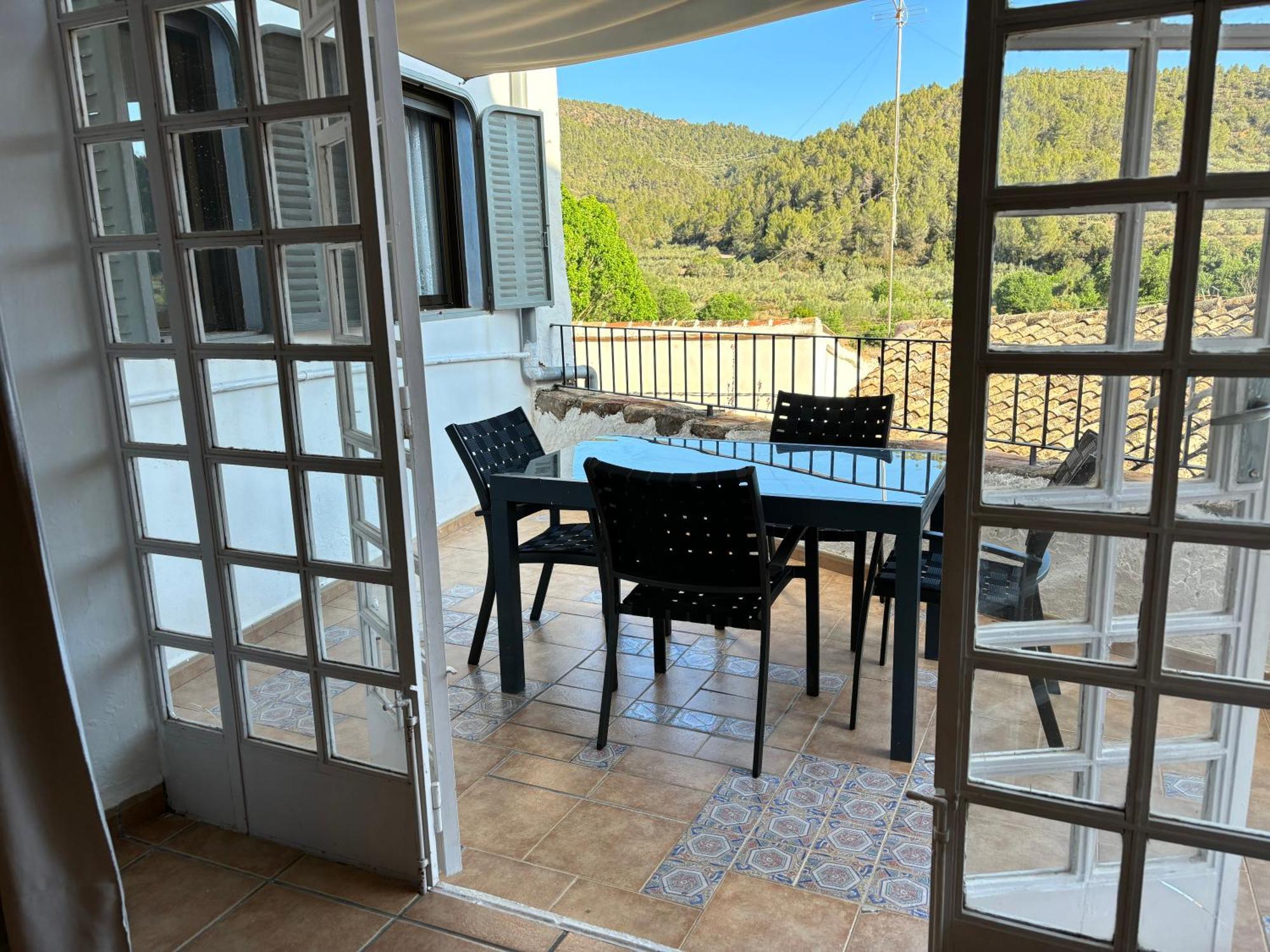 Piso En Vall De Almonacid Con Vistas, Aire Acondicionado, Wifi Y Smart Tv Eksteriør billede