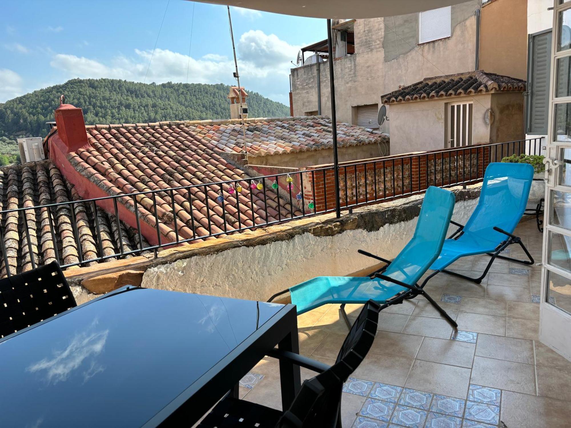 Piso En Vall De Almonacid Con Vistas, Aire Acondicionado, Wifi Y Smart Tv Eksteriør billede